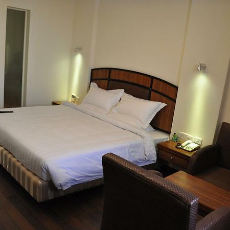 Hotel Marg Krishnaaya Vijayawāda Esterno foto